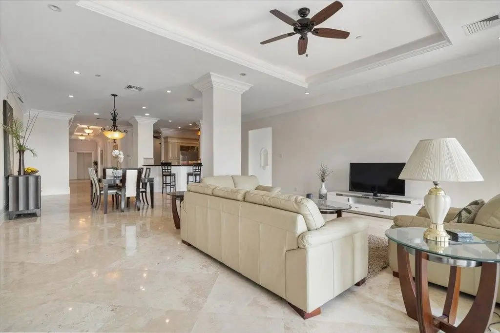 Квартира, 3294 м², 1 550 000$ — FAKTOR